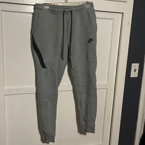 Nike Sportswear TechFleece Mens Jogger Grey Medium